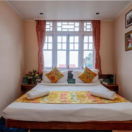 Muscatel Spring Burn - 100 Mts From Mall Road Darjeeling  Ngoại thất bức ảnh