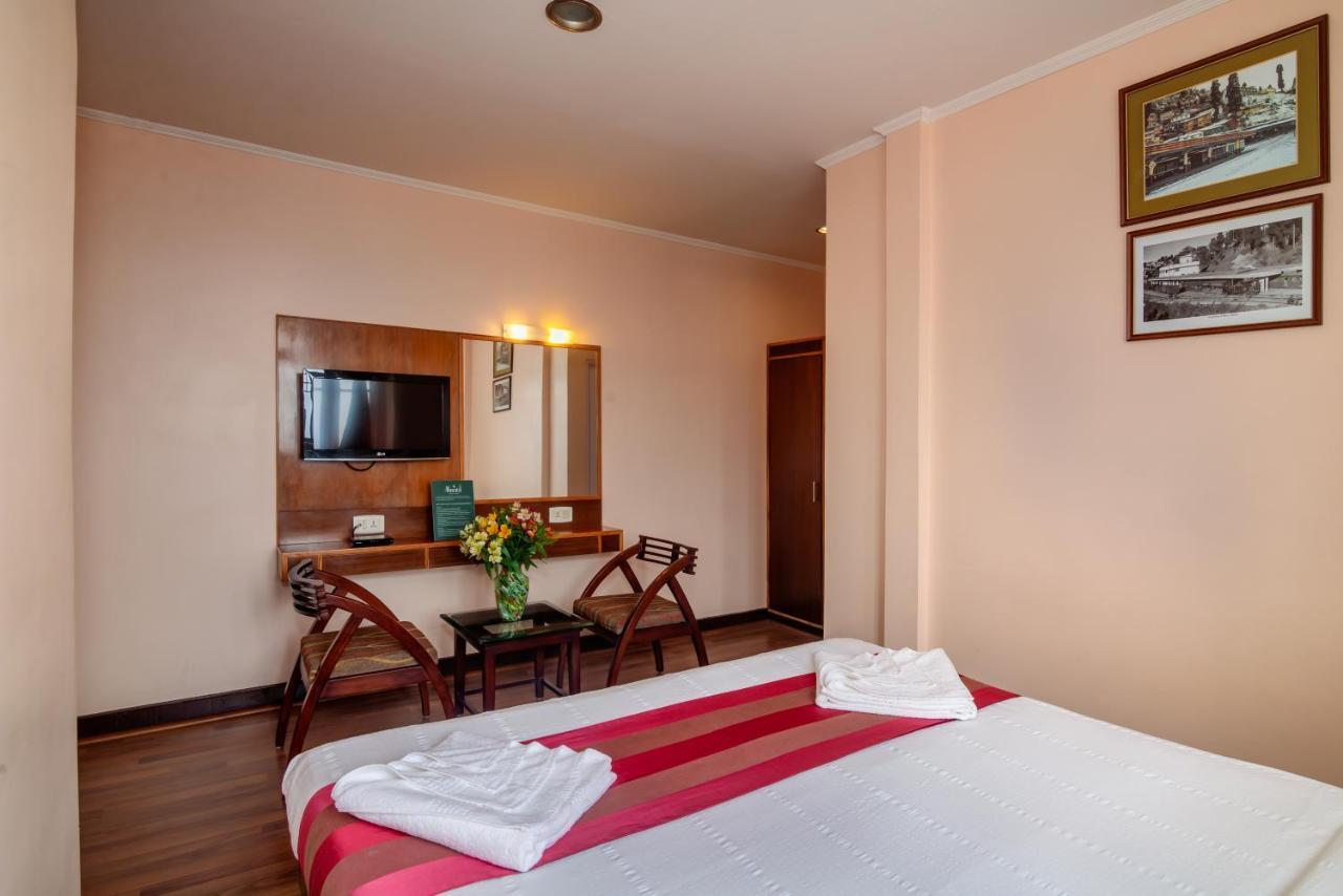Muscatel Spring Burn - 100 Mts From Mall Road Darjeeling  Ngoại thất bức ảnh