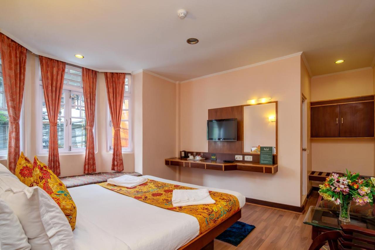 Muscatel Spring Burn - 100 Mts From Mall Road Darjeeling  Ngoại thất bức ảnh