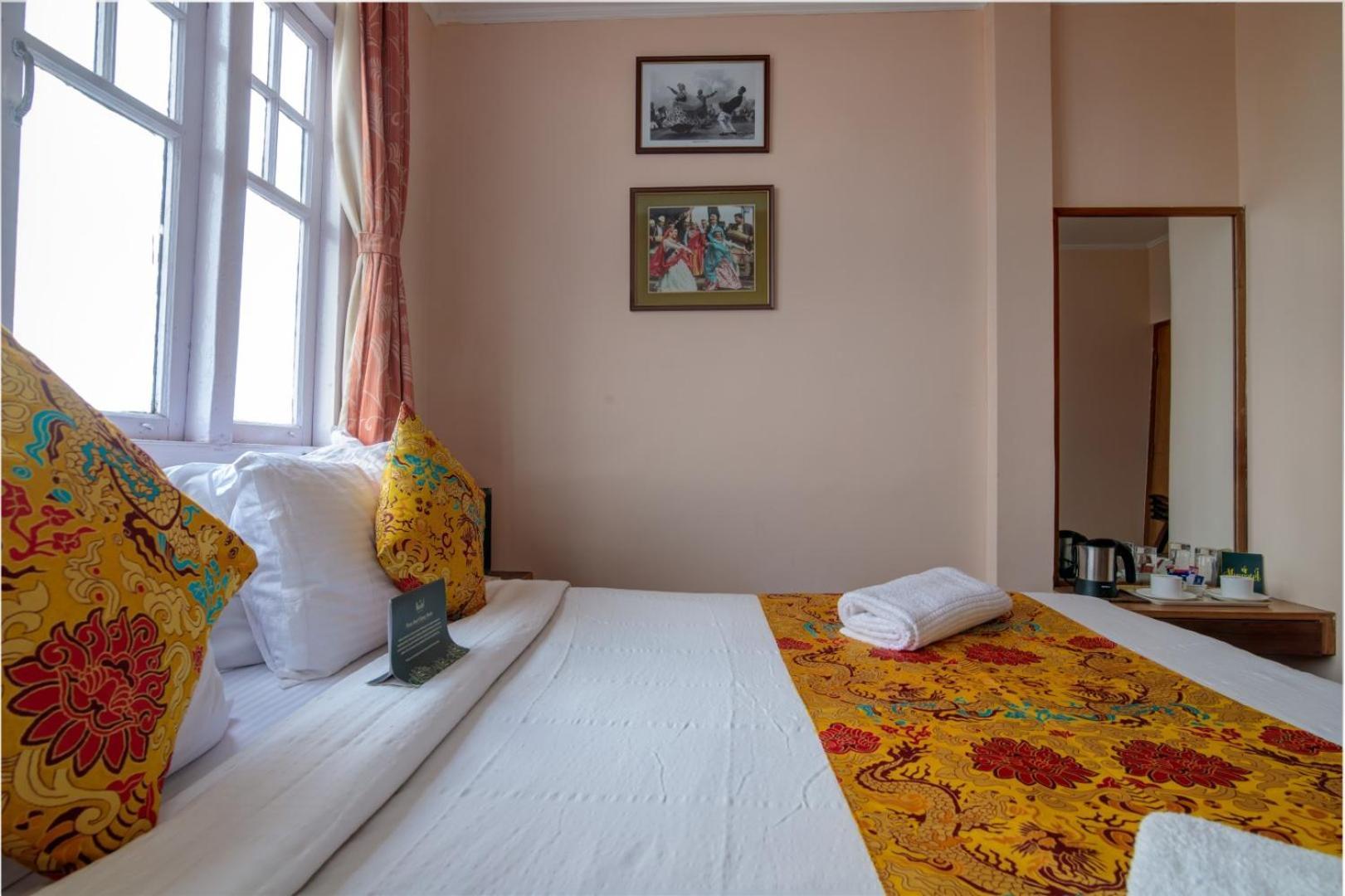 Muscatel Spring Burn - 100 Mts From Mall Road Darjeeling  Ngoại thất bức ảnh